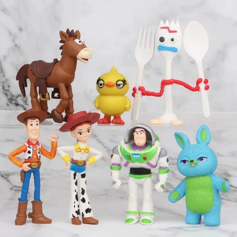 Zootopia figurines, model kits - Zootopia Party Games review and price